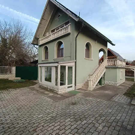 Tassi Halaszcsarda-harcsa Haz Tass