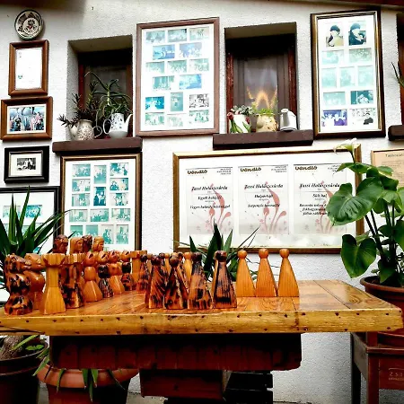 Tassi Halaszcsarda-harcsa Haz Tass