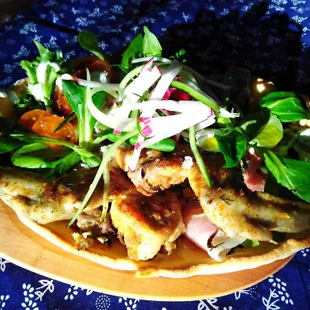 Tassi Halaszcsarda-harcsa Haz Tass