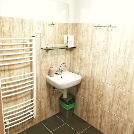 Tassi Halaszcsarda-harcsa Haz Tass